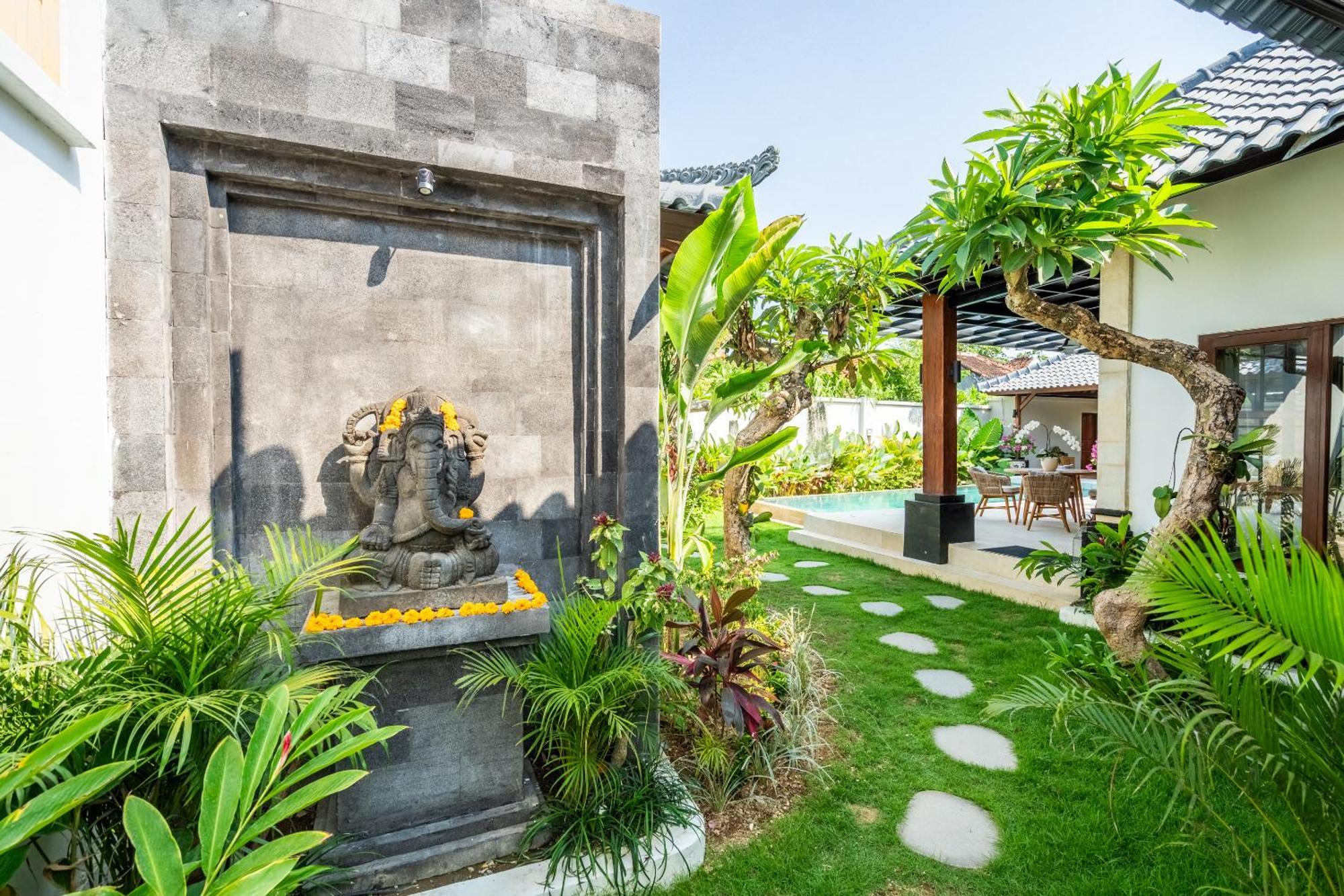 Вілла Tranquility Manor Bali Санур Екстер'єр фото