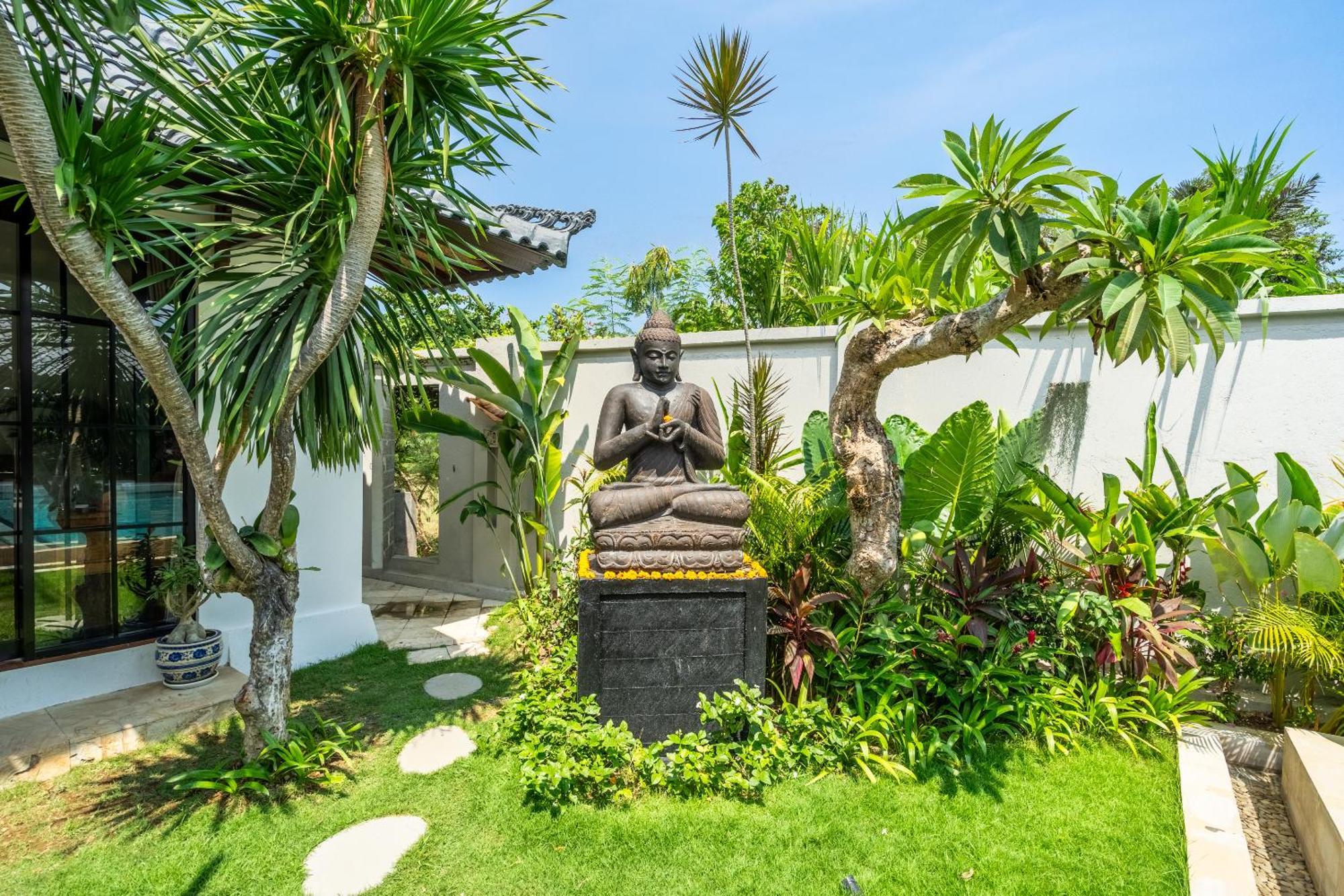 Вілла Tranquility Manor Bali Санур Екстер'єр фото
